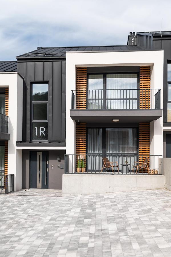 Szary Wilk Apartament シュチルク エクステリア 写真